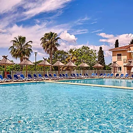 Aparthotel Odalys Les Oceanides 3*